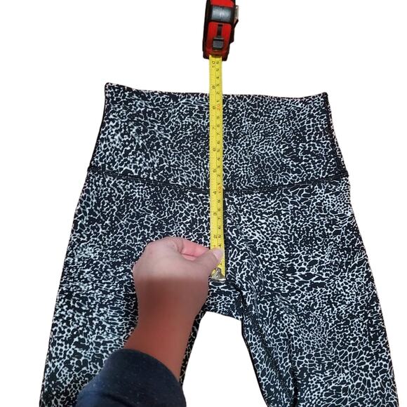 lululemon Wunder Under High-Rise Tight *Blocked Full-On Luxtreme 28" Size 2 - Picture 13 of 16